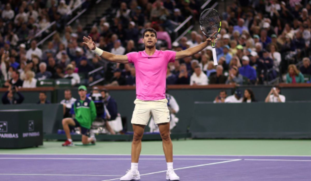 Carlos Alcaraz Advances to Indian Wells Fourth Round, Eyes Historic Three-Peat