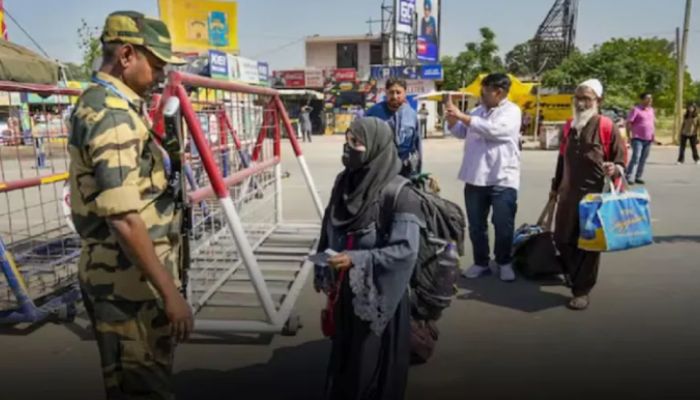 70 Pakistani citizens returned to India from Attari border: NORI वीजा पर मिली वापसी की अनुमति