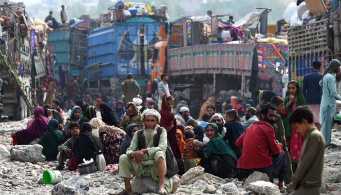 Pakistan on the verge of bankruptcy: हर नागरिक पर ₹1.45 लाख का कर्ज, कैसे लड़ेगा भारत से जंग?