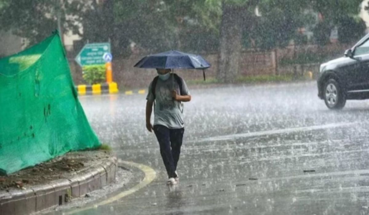 Weather News Today: 1 अप्रैल को देश के कई हिस्सों में बदलेगा मौसम, कहीं होगी तपिश तो कहीं बरसेंगे बादल