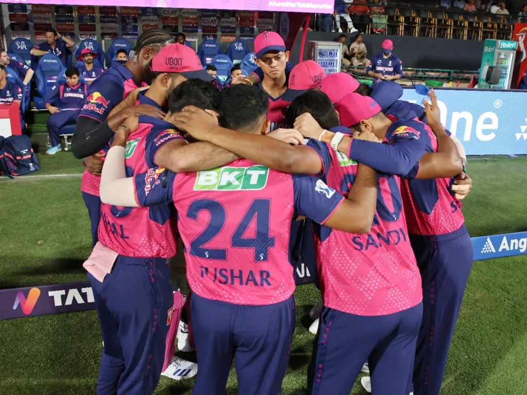 IPL QUALIFICATION SCENARIOS:AFTER THE 100 RUN THRASHING BY MUMBAI INDIANS, CAN RAJASTHAN ROYAL REACH THE PLAYOFF