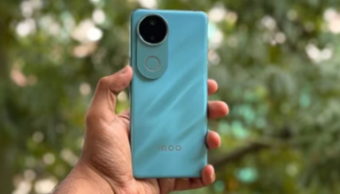 iQOO Z10R 5G लॉन्च: 24GB रैम, दमदार कैमरा और धमाकेदार फीचर्स के साथ Nothing और Vivo को दे रहा टक्कर